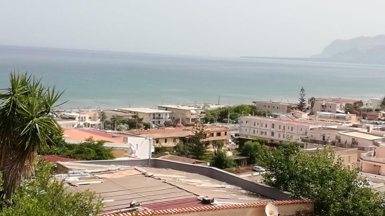 La Casa Delle Ginestre Villa Alcamo Marina Luaran gambar